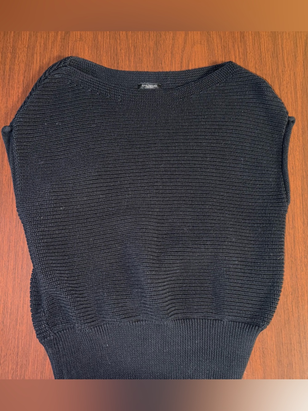 Ann Taylor Women’s Black Knit Crewneck SleevelessSweater